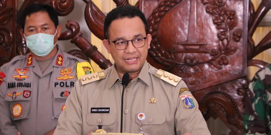 Anies Ancam Cabut Izin Perusahaan Tetap Pekerjakan Karyawan Saat PSBB