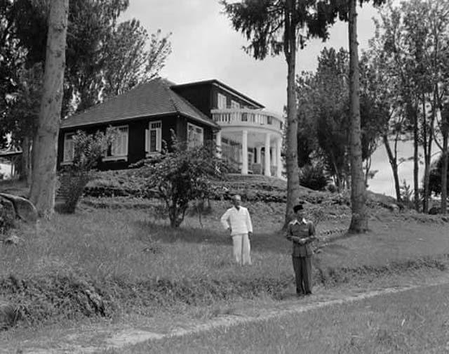 mengunjungi rumah pengasingan soekarno di sumut unik dan kental nuansa sejarah