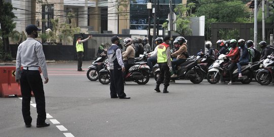 Selama PSBB, Warga Kabupaten Bekasi akan Dapat Paket Sembako dan Uang Tunai