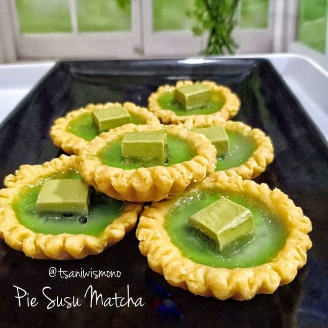 pie susu matcha