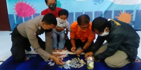 Lihat Dokter Nangis Kurang APD, Anak 4 Tahun Sumbang Uang Tabungan ke Satgas Covid-19