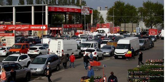 Toko-Toko di Austria Kembali Buka Setelah Kebijakan Lockdown Dilonggarkan