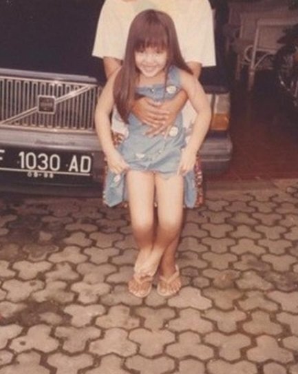 potret metamorfosis nia ramadhani dari kecil
