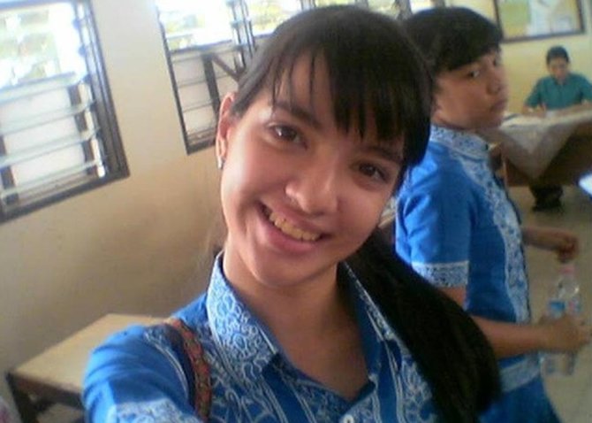 potret metamorfosis nia ramadhani dari kecil