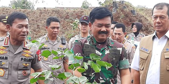 PDIP Minta Anggota Polri dan TNI di Papua Ditertibkan!