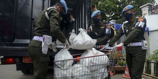 Paspampres Gelar Pembagian Sembako dan Donor Darah di Jakarta