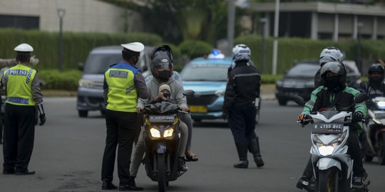 Hari Pertama PSBB, Wali Kota Bekasi Sebut Pergerakan Orang ke Jakarta Masih Tinggi