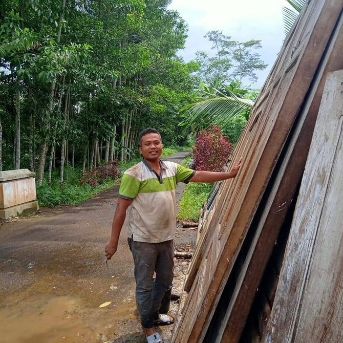 kades badarudin