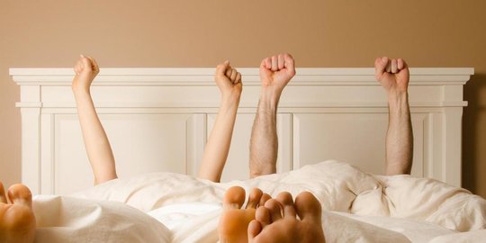 bercinta dan pikirkan hal lain rev1