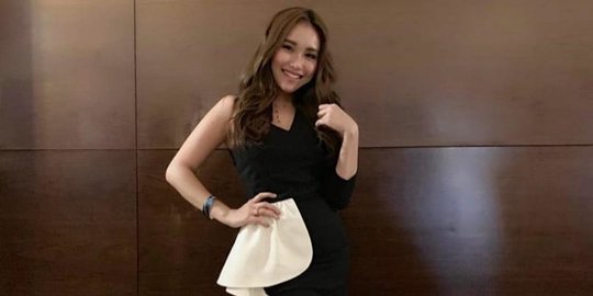 Tak Ada Pemasukan, Ayu Ting Ting Sampai Jualan Bakpao