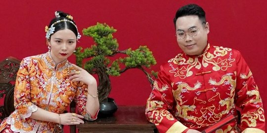 Kisah Sejoli Akhirnya Gelar Pernikahan Usai Lockdown Wuhan Dicabut