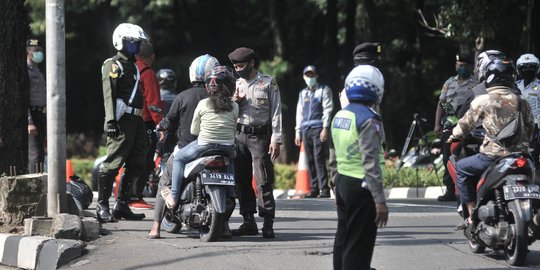 Demi Kemanusiaan, Polisi Tak Hukum Pelanggar Transportasi Saat PSBB