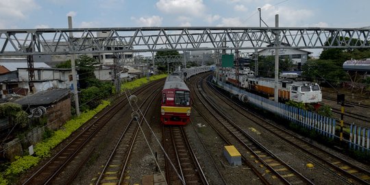 Kemenhub: Usulan Penghentian Masih Dibahas, KRL Jabodetabek Tetap Beroperasi