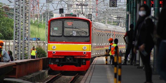 Anies Sudah Usulkan ke Luhut Untuk Hentikan Sementara KRL Selama PSBB