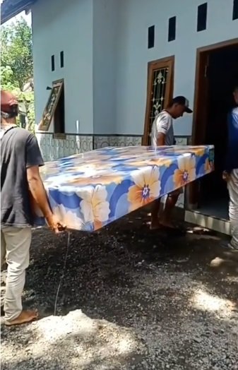 spring bed palsu