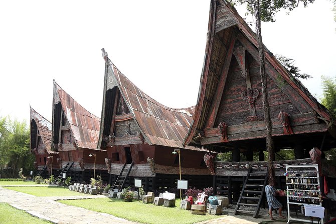 mengenal keragaman warisan budaya batak di museum batak balige