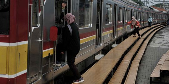 Tenaga Medis Khawatir Jika Operasional KRL Jabodetabek Disetop Sementara