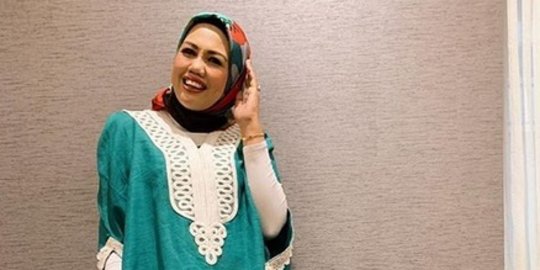 Ditawari Nikah sama Duda, Begini Jawaban Menohok Elly Sugigi