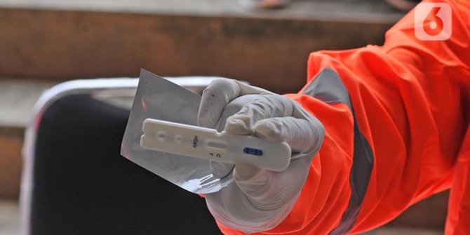 Tertular Kakeknya, Anak Berusia 2 Tahun di Riau Positif Covid-19