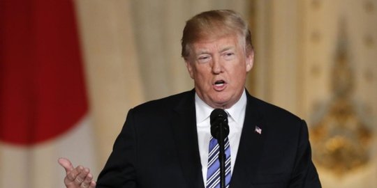 Donald Trump Sebut China Harus Mendapat Konsekuensi Atas Pandemi Virus Corona
