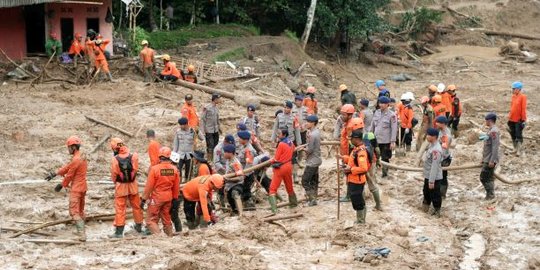 Pemkab Bogor Gandeng TNI Bangun 2.704 Hunian Sementara di Sukajaya