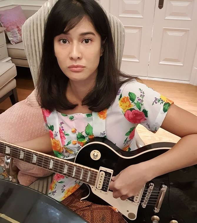 seleb wanita keturunan pahlawan