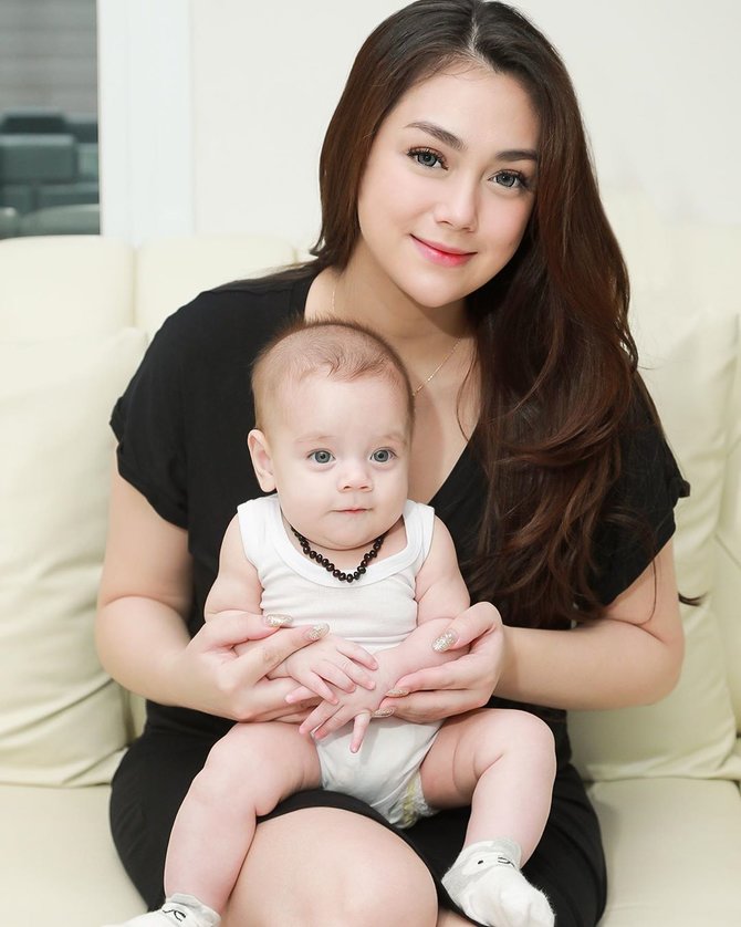 seleb wanita keturunan pahlawan