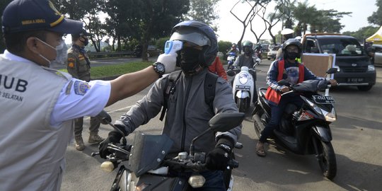 Jelang PSBB, Warga Palembang Tak Pakai Masker Dibawa ke ODP Center