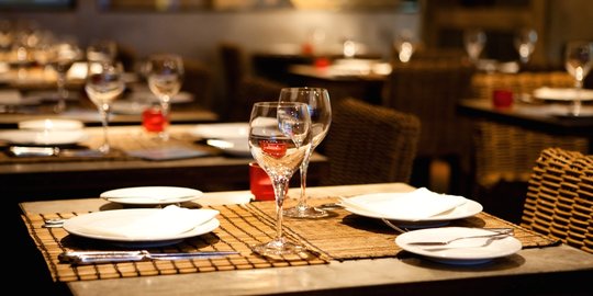 Cerita Bagaimana Seseorang Menulari Corona ke 9 Orang Lain di Sebuah Restoran China