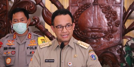 Anies Baswedan Teken Keputusan Gubernur Terkait Bansos Selama PSBB