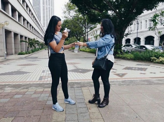 amanda manopo dan felicia manopo