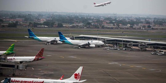 Pemerintah Larang Penerbangan Komersil 24 April Sampai 1 Juni