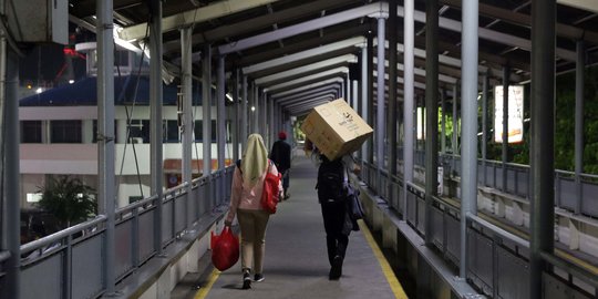 Layanan Penyeberangan Penumpang di Pelabuhan Merak akan Dihentikan Sementara