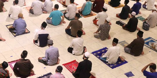 Begini syarat salat tawarih dan Idulfitri di masjid