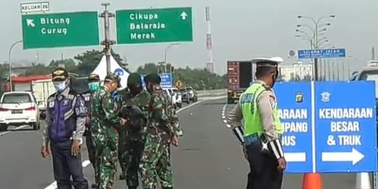 Dilarang Mudik, 498 Kendaraan Arah Merak Diminta Putar Balik ke Jakarta