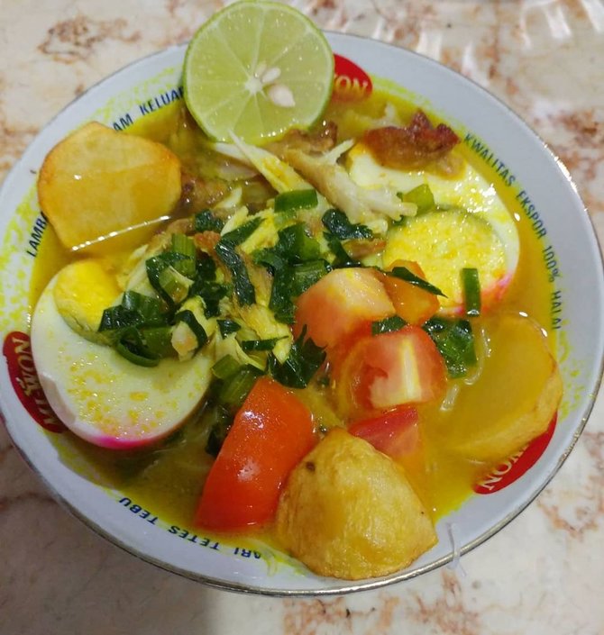 8 cara membuat soto ayam bening enak dan menyegarkan