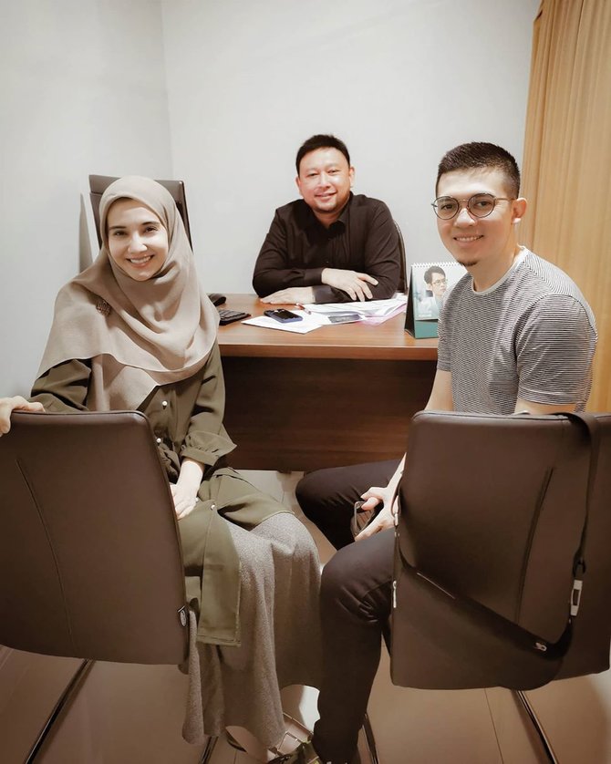 zaskia sungkar