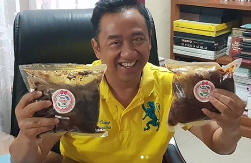 bisnis kuliner rendang milik mellya juniarti eks istri ustaz abdul somad