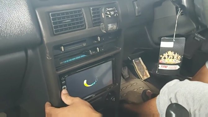 pedro dunia terbalik beli mobil