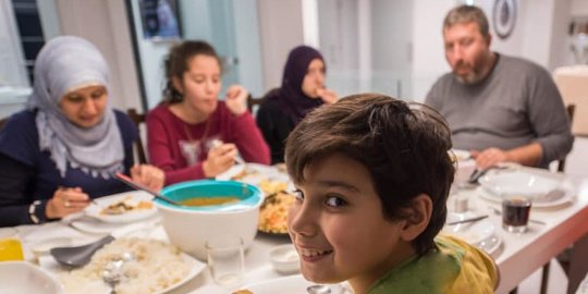 6 Cara Puasa Ramadan yang Aman di Tengah Pandemi Corona, Menurut Panduan WHO