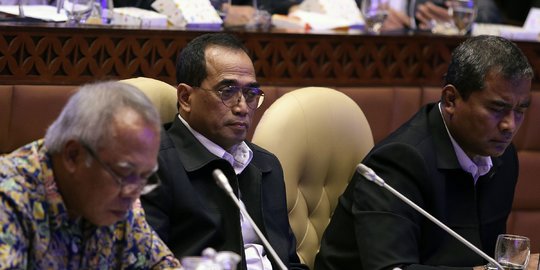 Sembuh dari Covid-19, Menhub Budi Karya Sudah Rapat Bersama Jokowi