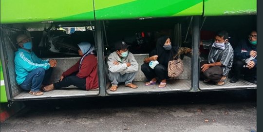 Soal Foto Penumpang di Bagasi, Dishub Tangerang Sebut Tidak Ada Bus yang Beroperasi