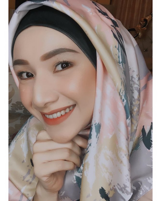 indri giana istri ustaz riza muhammad