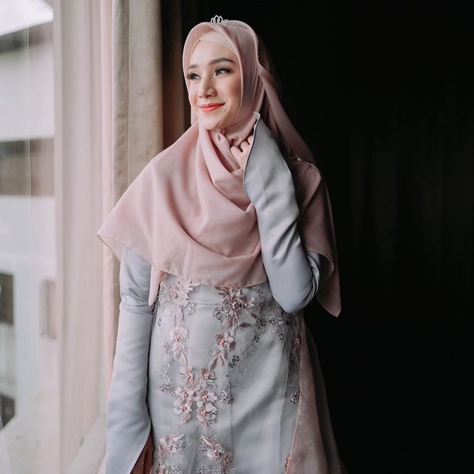 indri giana istri ustaz riza muhammad