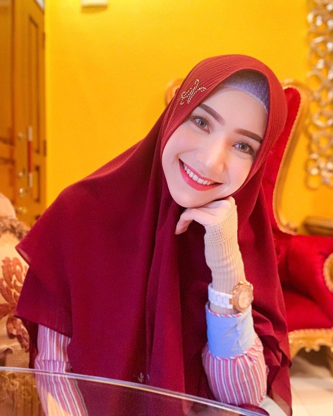 indri giana istri ustaz riza muhammad