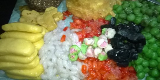 Mencicipi Getuk Warna-warni, Menu Buka Puasa Favorit di Bojonegoro