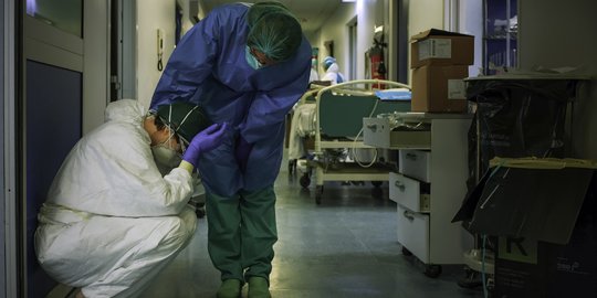 Dokter UGD di New York Bunuh Diri karena Tak Sanggup Tangani Pasien Corona