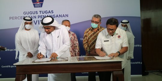 Uni Emirat Arab Serahkan Bantuan Peralatan Medis untuk Tangani Corona di Indonesia