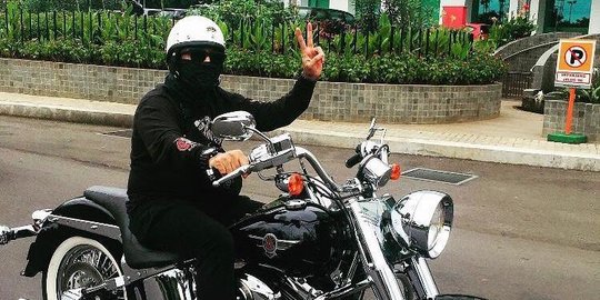 Selain Mobil Mewah, Ini Koleksi Motor Andre Taulany Ada yang Ditawar Rp150 Juta