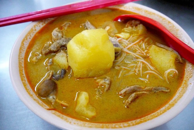 mencicipi kari bihun makanan lezat khas medan cocok untuk buka puasa